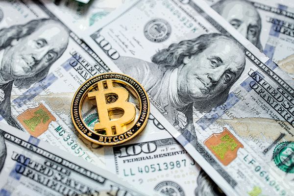 New York-based commercial bank, which had total loans of $ 39.1 billion of 2020, will cover cash loans with Bitcoins